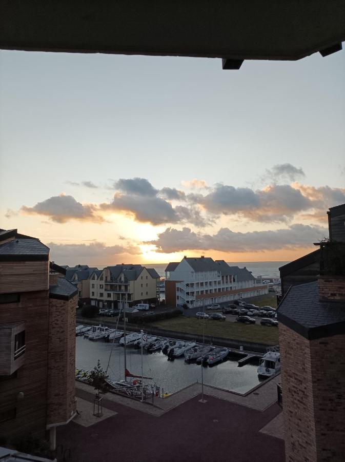 Ferienwohnung Les Palmes Port Deauville Exterior foto
